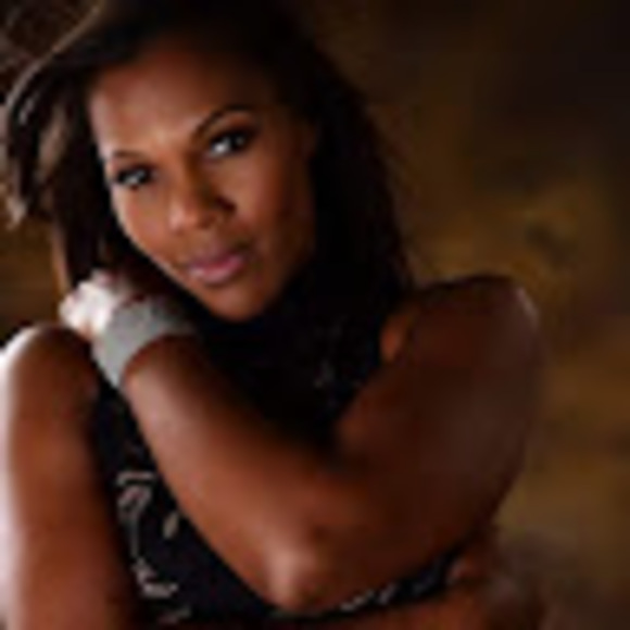 Meet your Posher, Shayla - Picture 1 of 1